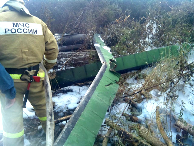 Житель Шахт купил вертолет и разбился на нем сразу после покупки 1 Житель Шахт купил вертолет и разбился на нем сразу после покупки 1