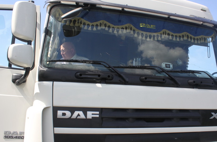 Шанцев проехал на фуре по Южному обходу. ФОТО + ВИДЕО 2 Шанцев проехал на фуре по Южному обходу. ФОТО + ВИДЕО 2