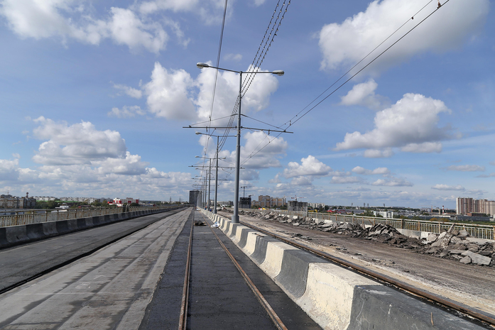 На Молитовском мосту в Нижнем Новгороде начался ремонт второй половины проезжей части 3 На Молитовском мосту в Нижнем Новгороде начался ремонт второй половины проезжей части 3