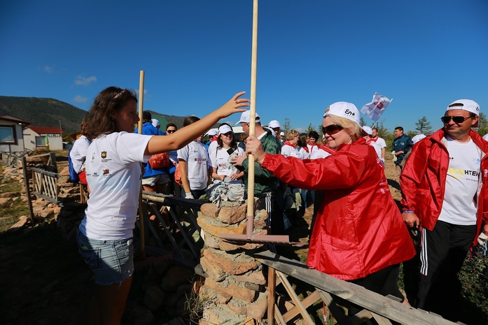 Большая уборка на Байкале: как я была корпоративным волонтером
4 Большая уборка на Байкале: как я была корпоративным волонтером
4