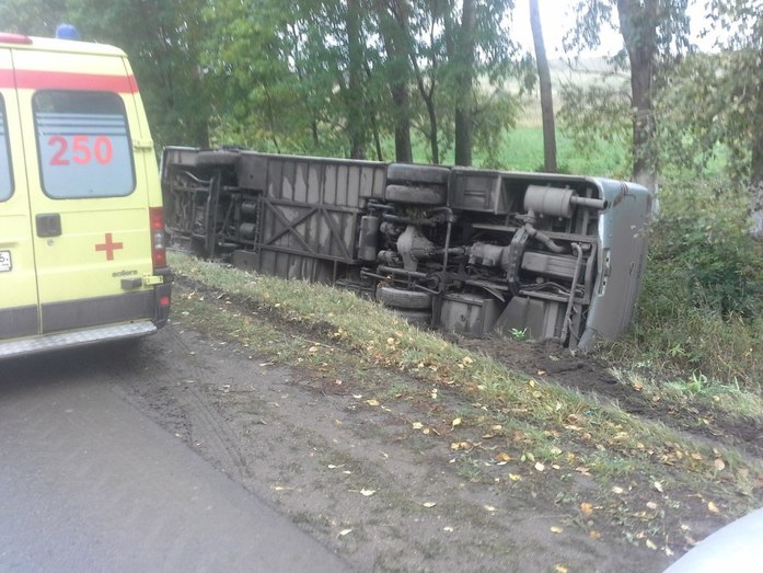 В Татарстане опрокинулся рейсовый автобус 1 В Татарстане опрокинулся рейсовый автобус 1