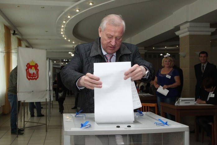 На нескольких избирательных участках Челябинска прошли проверки 6 На нескольких избирательных участках Челябинска прошли проверки 6