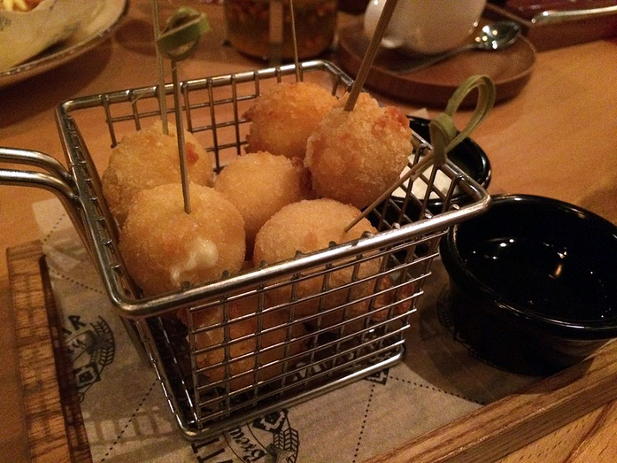 Ресторанная критика Якова Можаева: ресторан Grott Brewery Bar 18 Ресторанная критика Якова Можаева: ресторан Grott Brewery Bar 18