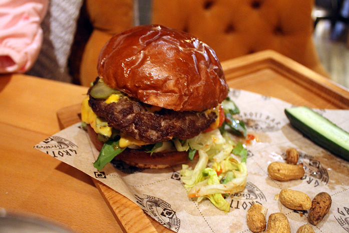 Ресторанная критика Якова Можаева: ресторан Grott Brewery Bar 21 Ресторанная критика Якова Можаева: ресторан Grott Brewery Bar 21