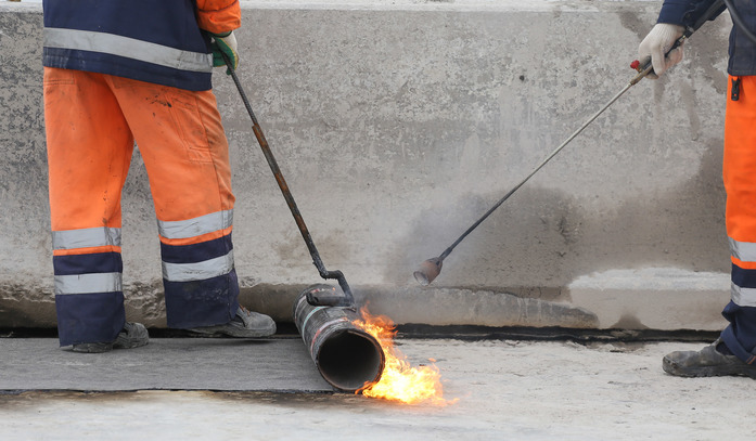 Половина верхнего слоя асфальтобетона уложена на Молитовском мосту в Нижнем Новгороде 2 Половина верхнего слоя асфальтобетона уложена на Молитовском мосту в Нижнем Новгороде 2