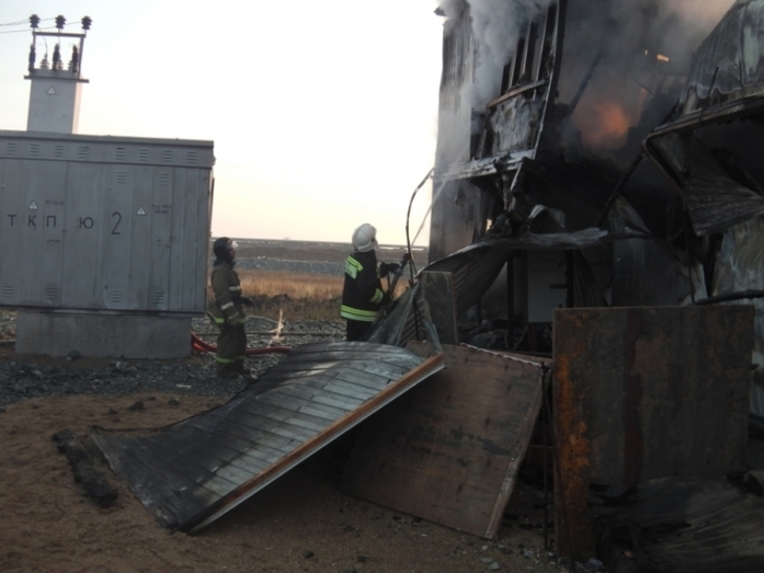 На территории Михеевского ГОКа группы РМК произошел крупный пожар 2 На территории Михеевского ГОКа группы РМК произошел крупный пожар 2