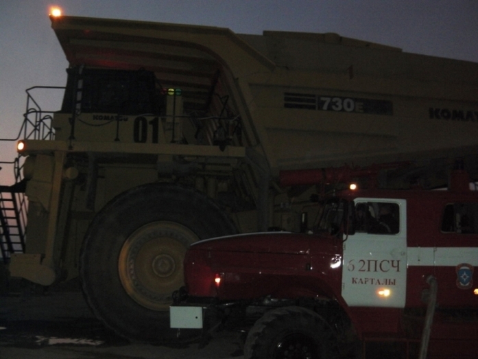 На территории Михеевского ГОКа группы РМК произошел крупный пожар 1 На территории Михеевского ГОКа группы РМК произошел крупный пожар 1