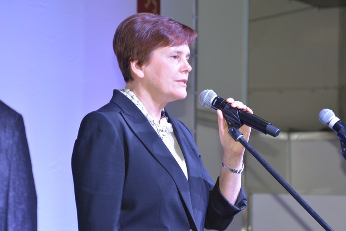 «На КРЯКК приходят люди с хорошими лицами», — Юлия Чанчикова
2 «На КРЯКК приходят люди с хорошими лицами», — Юлия Чанчикова
2