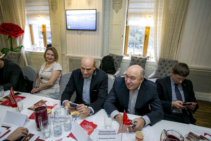 «Деловой квартал» провел последний экспертный совет по премии «Человек года-2016» 8 «Деловой квартал» провел последний экспертный совет по премии «Человек года-2016» 8