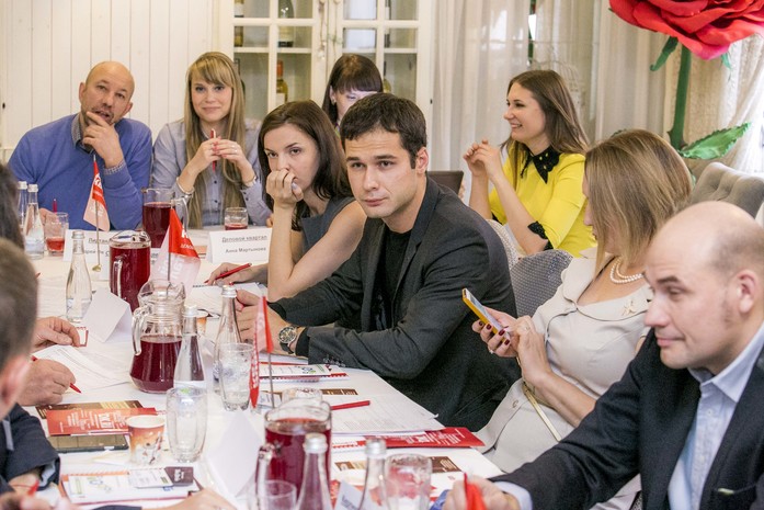 «Деловой квартал» провел последний экспертный совет по премии «Человек года-2016» 21 «Деловой квартал» провел последний экспертный совет по премии «Человек года-2016» 21