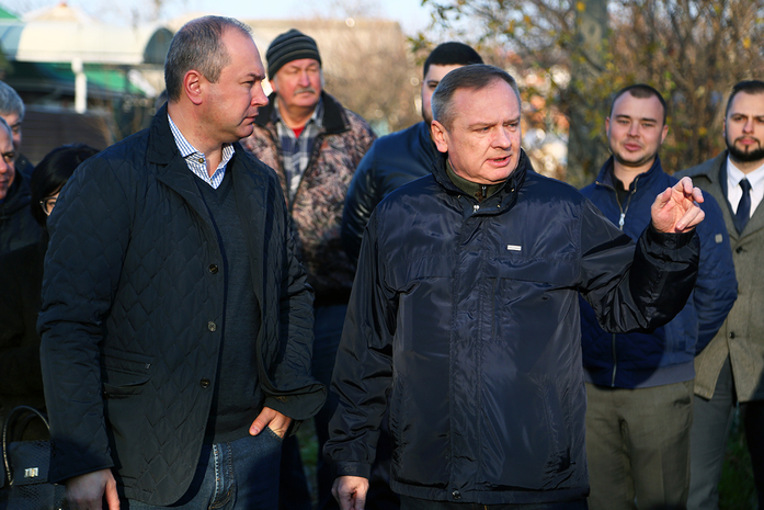 Виталий Кушнарёв совершил первый объезд города 1 Виталий Кушнарёв совершил первый объезд города 1