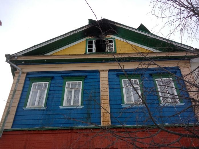 В Старо-Татарской слободе Казани произошёл пожар в гостинице, один человек погиб 2 В Старо-Татарской слободе Казани произошёл пожар в гостинице, один человек погиб 2