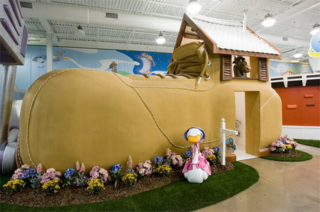 Искусственная пещера и домик на дереве – как выглядит самый сказочный офис в мире 8 Искусственная пещера и домик на дереве – как выглядит самый сказочный офис в мире 8