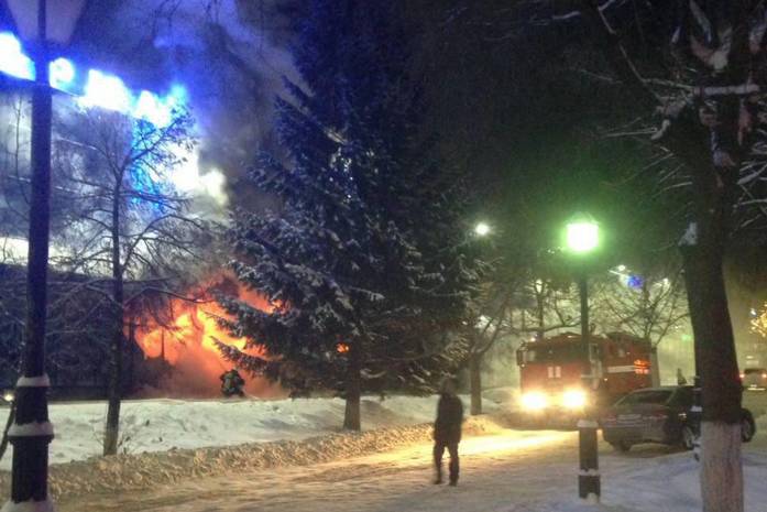 В Татарстане при пожаре в ЦУМе погибли животные выездного зоопарка 2 В Татарстане при пожаре в ЦУМе погибли животные выездного зоопарка 2