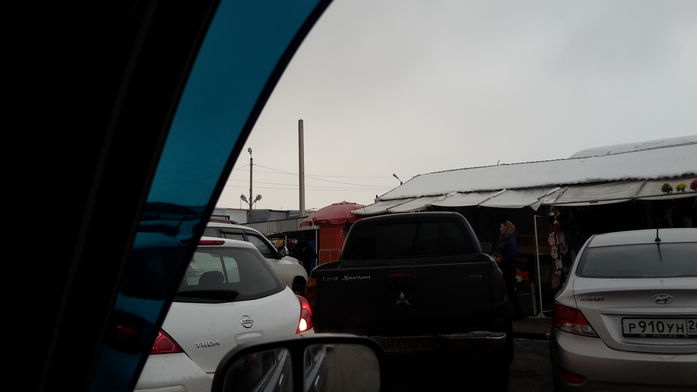 В Ростове-на-Дону Росгвардия блокировала работу крупнейшего в области вещевого рынка 2 В Ростове-на-Дону Росгвардия блокировала работу крупнейшего в области вещевого рынка 2