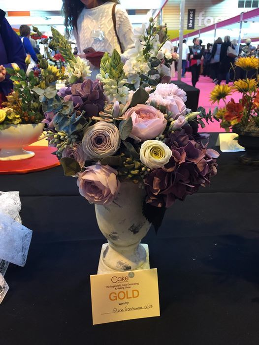 «Что это за десерт такой — букет?». Как и зачем уральский кондитер создает съедобные цветы 3 «Что это за десерт такой — букет?». Как и зачем уральский кондитер создает съедобные цветы 3