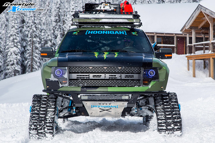 Их время – зима. Самые мощные внедорожники, которым нипочем любые сугробы 1 Их время – зима. Самые мощные внедорожники, которым нипочем любые сугробы 1