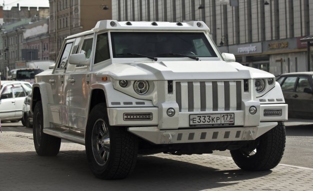 Их время – зима. Самые мощные внедорожники, которым нипочем любые сугробы 2 Их время – зима. Самые мощные внедорожники, которым нипочем любые сугробы 2