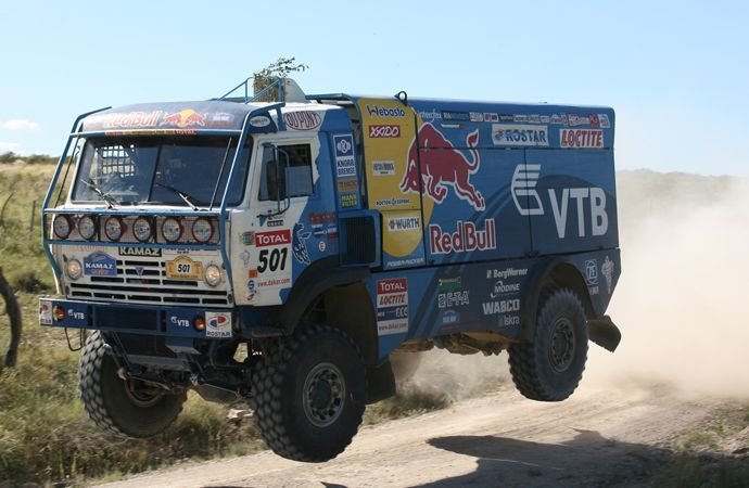 Их время – зима. Самые мощные внедорожники, которым нипочем любые сугробы 3 Их время – зима. Самые мощные внедорожники, которым нипочем любые сугробы 3