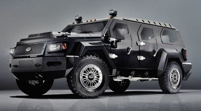 Их время – зима. Самые мощные внедорожники, которым нипочем любые сугробы 4 Их время – зима. Самые мощные внедорожники, которым нипочем любые сугробы 4