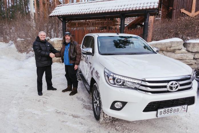 Toyota Hilux и Федор Конюхов устанавливают новый мировой рекорд 3 Toyota Hilux и Федор Конюхов устанавливают новый мировой рекорд 3