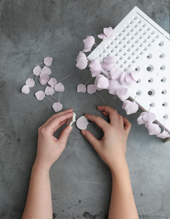 «Что это за десерт такой — букет?». Как и зачем уральский кондитер создает съедобные цветы 6 «Что это за десерт такой — букет?». Как и зачем уральский кондитер создает съедобные цветы 6