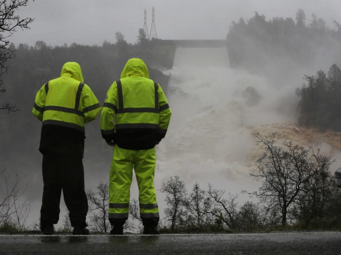 Плотина в Калифорнии: последние новости 8 Плотина в Калифорнии: последние новости 8