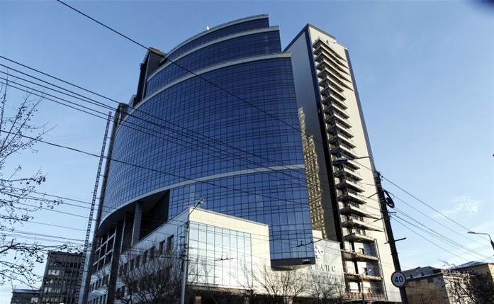 В Железнодорожном районе Красноярска открылся бизнес-центр «Баланс»
3 В Железнодорожном районе Красноярска открылся бизнес-центр «Баланс»
3