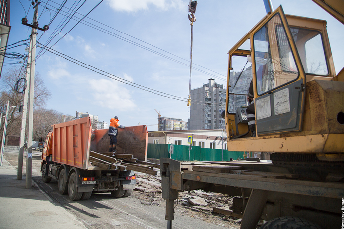 В Ростове на улице Станиславского начался демонтаж трамвайных путей ФОТО 3 В Ростове на улице Станиславского начался демонтаж трамвайных путей ФОТО 3