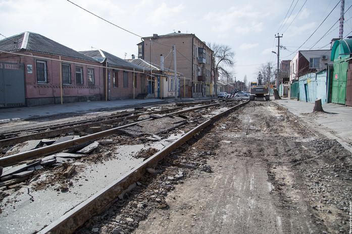 В Ростове на улице Станиславского начался демонтаж трамвайных путей ФОТО 4 В Ростове на улице Станиславского начался демонтаж трамвайных путей ФОТО 4