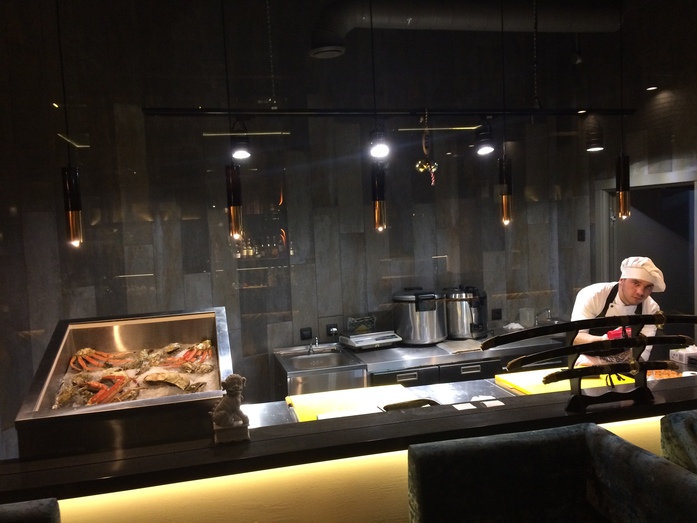 Возвращение в Японию. Ресторанная критика Артура Андреева об обновленном «Асаби» 3 Возвращение в Японию. Ресторанная критика Артура Андреева об обновленном «Асаби» 3