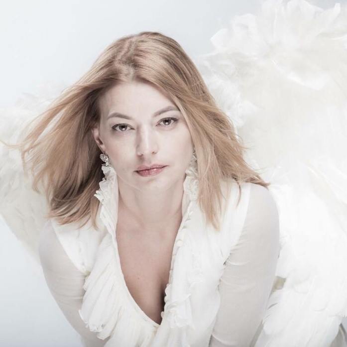 От шампуня до матана: первые деньги красноярских бизнес-леди (Спецпроект)
9 От шампуня до матана: первые деньги красноярских бизнес-леди (Спецпроект)
9