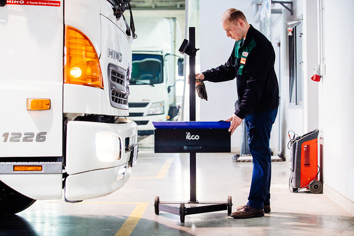 Здесь продают и «лечат» грузовики / Изнанка автосалона «Планета Авто» 17 Здесь продают и «лечат» грузовики / Изнанка автосалона «Планета Авто» 17