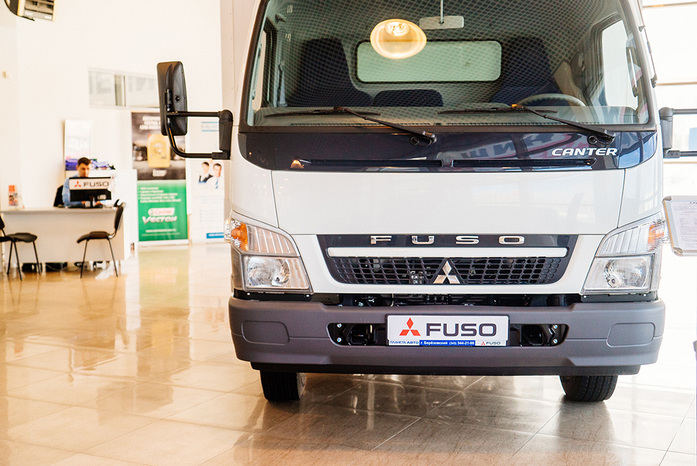 Здесь продают и «лечат» грузовики / Изнанка автосалона «Планета Авто» 4 Здесь продают и «лечат» грузовики / Изнанка автосалона «Планета Авто» 4