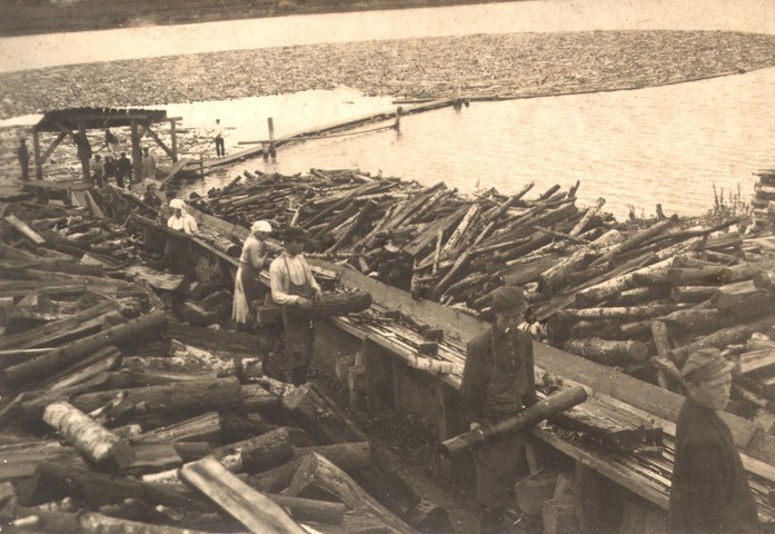 От ручного труда к автоматизированному производству: как на Урале делали гвозди 1 От ручного труда к автоматизированному производству: как на Урале делали гвозди 1