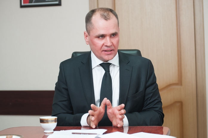 Глава минэконома Сергей Смольников: тяжело, когда одной рукой помогаем, второй - отнимаем 1 Глава минэконома Сергей Смольников: тяжело, когда одной рукой помогаем, второй - отнимаем 1