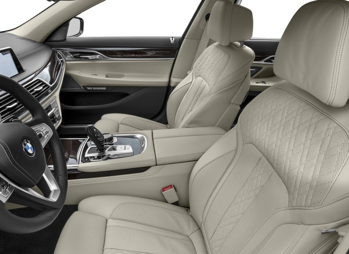 С комфортом по любым дорогам: РЕЙТИНГ автомобилей с самым удобным салоном 5 С комфортом по любым дорогам: РЕЙТИНГ автомобилей с самым удобным салоном 5