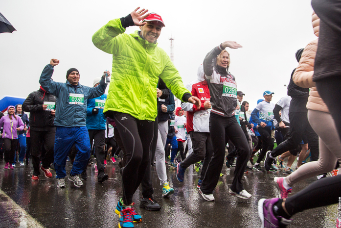 Более 3 тысяч человек приняли участие в забеге "Ростовское кольцо" ФОТО 2 Более 3 тысяч человек приняли участие в забеге "Ростовское кольцо" ФОТО 2