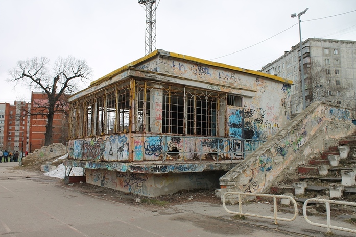 Нижегородский стадион «Водник»: почти разрушен, но по-прежнему популярен 3 Нижегородский стадион «Водник»: почти разрушен, но по-прежнему популярен 3