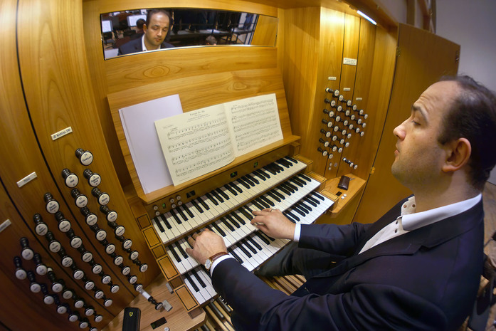 Продюсер и исполнитель в одном лице: как Тарас Багинец придумал и воплотил фестиваль Баха 2 Продюсер и исполнитель в одном лице: как Тарас Багинец придумал и воплотил фестиваль Баха 2