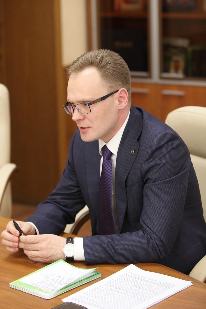 Денис Чугунов, «Сбербанк»: «Дешевые кредиты не вытянут из кризиса» 1 Денис Чугунов, «Сбербанк»: «Дешевые кредиты не вытянут из кризиса» 1