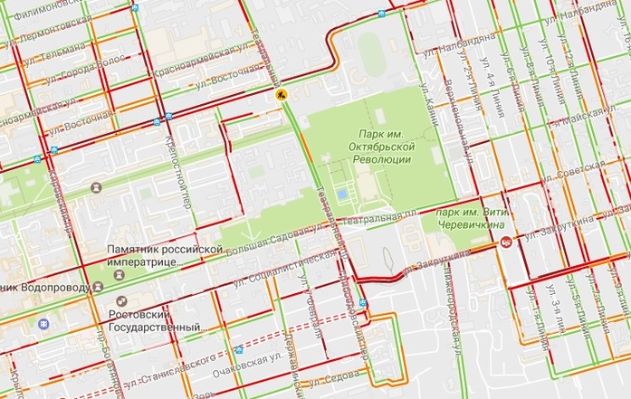 Из-за репетиции Парада Победы центр Ростова стоит в пробке 1 Из-за репетиции Парада Победы центр Ростова стоит в пробке 1