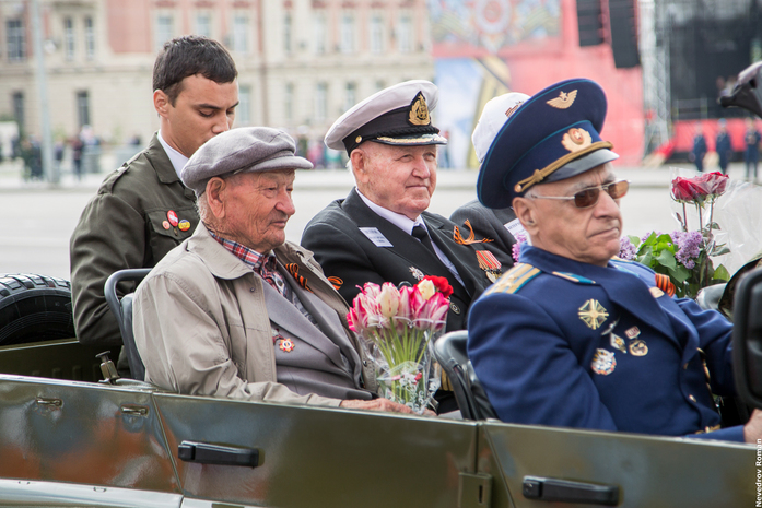 В Ростове прошел парад в честь Дня Победы ФОТО 1 В Ростове прошел парад в честь Дня Победы ФОТО 1