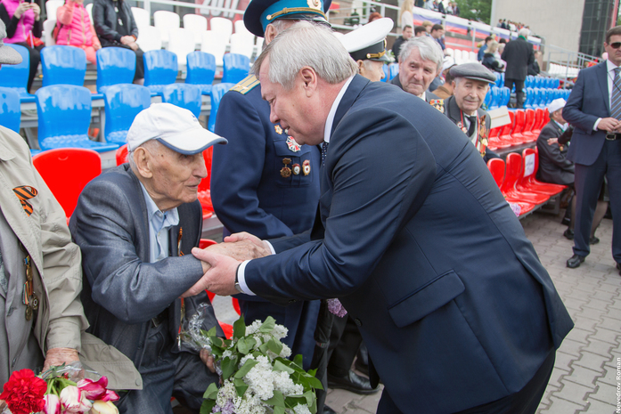 В Ростове прошел парад в честь Дня Победы ФОТО 3 В Ростове прошел парад в честь Дня Победы ФОТО 3