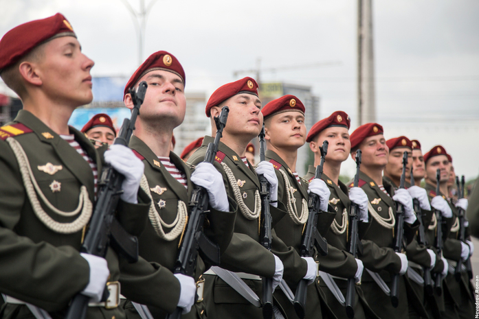 В Ростове прошел парад в честь Дня Победы ФОТО 9 В Ростове прошел парад в честь Дня Победы ФОТО 9