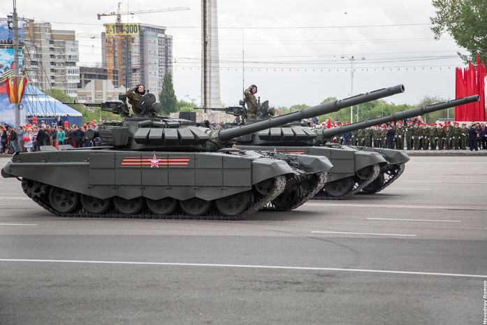 В Ростове прошел парад в честь Дня Победы ФОТО 12 В Ростове прошел парад в честь Дня Победы ФОТО 12