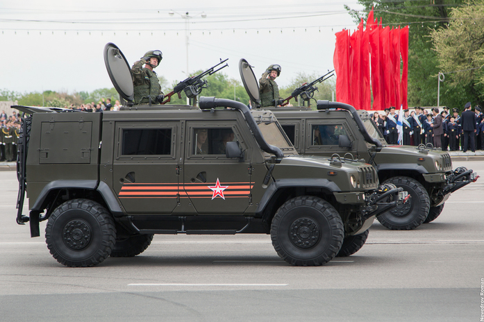В Ростове прошел парад в честь Дня Победы ФОТО 14 В Ростове прошел парад в честь Дня Победы ФОТО 14