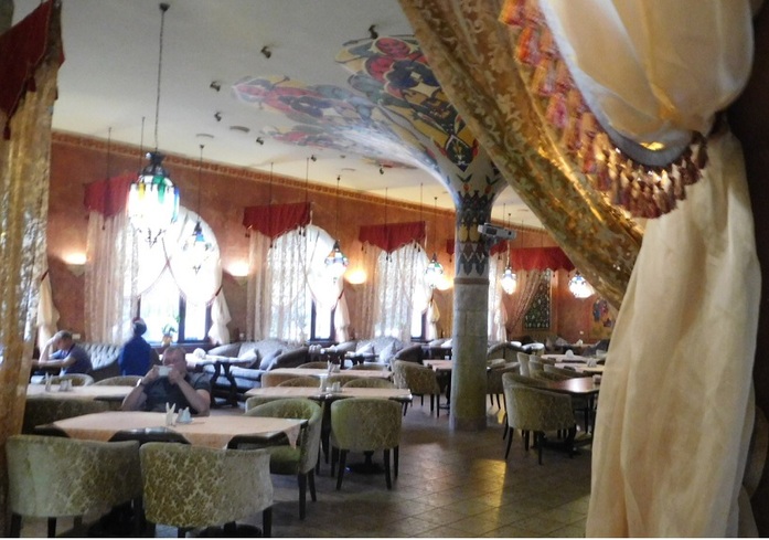 «Уголок причудливой и пряной азиатчины» - Роман Мишленов оценил «Шафран» 2 «Уголок причудливой и пряной азиатчины» - Роман Мишленов оценил «Шафран» 2