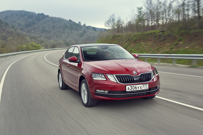 Обновленная Skoda Octavia: тест-драйв с Дмитрием Елизаровым 8 Обновленная Skoda Octavia: тест-драйв с Дмитрием Елизаровым 8