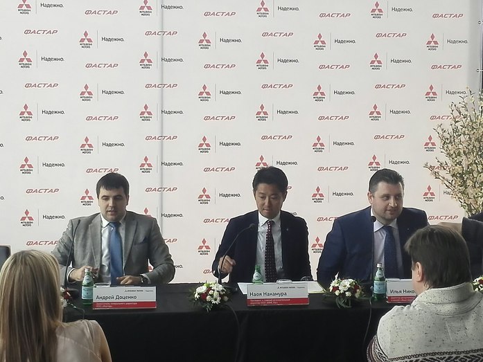 В Новосибирске состоялось официальное открытие нового дилерского центра Mitsubishi 1 В Новосибирске состоялось официальное открытие нового дилерского центра Mitsubishi 1